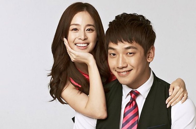 Rain và Kim Tae Hee vừa được báo chí xứ Hàn công bố là cặp sao K-pop giàu nhất nhờ bất động sản. Kim Tae Hee là chủ một villa ở Hannam-dong, Seoul, trị giá 5,9 triệu USD và một căn hộ ở gần ga Gangnam trị giá 11 triệu USD.